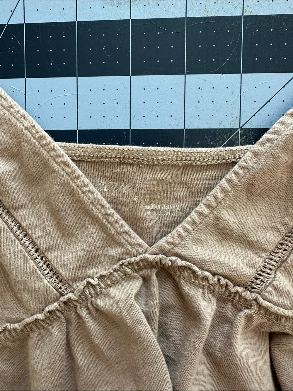 aerie Taupe Flowy Cami - Picture 6 of 8